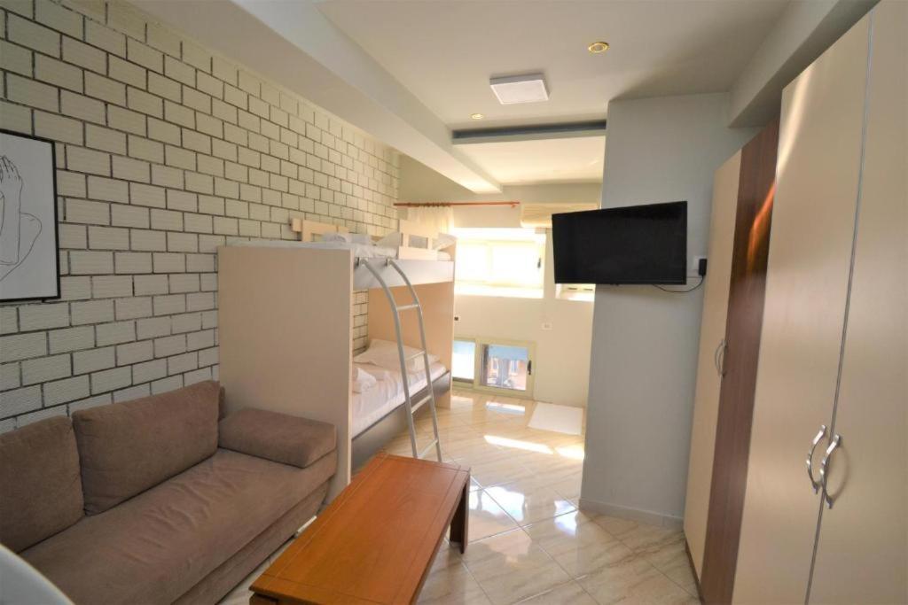 Central Condos Sarandë Exterior foto